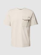 Antony Morato T-Shirt mit Brusttasche und Label-Detail in Beige, Größe...