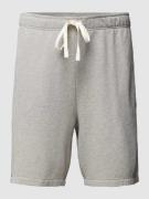 Polo Ralph Lauren Big & Tall PLUS SIZE Shorts mit Gesäßtasche in Hellg...