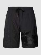 Lacoste Shorts mit Label-Print - LACOSTE Minecraft in Black, Größe L