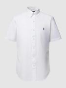 Polo Ralph Lauren Hemd mit unifarbenem Design und Logo-Stickerei in We...