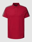 Tommy Hilfiger Regular Fit Poloshirt mit Kontraststreifen in Kirsche, ...