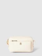 Tommy Hilfiger Camera Bag mit Logo-Applikation Modell 'ICONIC' in Offw...