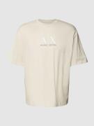 ARMANI EXCHANGE Comfort Fit T-Shirt mit Label-Print in Sand, Größe M