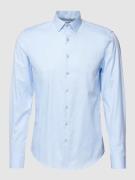 CK Calvin Klein Hemd mit Kentkragen und unifarbenem Design in Bleu, Gr...
