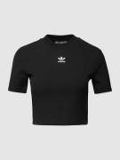 adidas Originals Cropped T-Shirt mit Label-Stitching in Black, Größe 4...