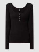 Pieces Serafino-Shirt mit Stretch-Anteil in Black, Größe S