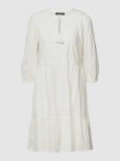 Montego Knielanges Kleid mit V-Ausschnitt in Offwhite, Größe 38