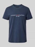 Tommy Hilfiger T-Shirt mit Label-Stitching in Marine, Größe M