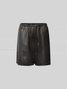 Filippa K Shorts in Leder-Optik in Dunkelbraun, Größe 36