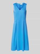 ROBE LÉGÈRE Knielanges Kleid mit V-Ausschnitt in Bleu, Größe 38
