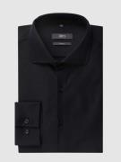 Jake*s Slim Fit Businesshemd aus Twill mit Stretch-Anteil in Black, Gr...