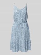 Pieces Knielanges Kleid mit Bindegürtel Modell 'NYA' in Bleu, Größe XS