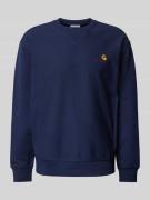 Carhartt Work In Progress Sweatshirt mit Label-Stitching in Marine, Gr...