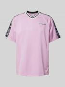 KARL KANI T-Shirt mit Label-Stitching in Pink, Größe L