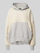 Pegador Oversized Hoodie mit Label-Stitching Modell 'ESTELA' in Sand, ...