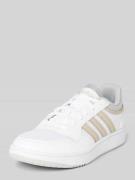 ADIDAS SPORTSWEAR Sneaker mit Label-Details Modell 'HOOPS' in Weiss, G...