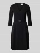 Calvin Klein Womenswear Knielanges Kleid mit Gürtel in Black, Größe 38