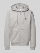 adidas Originals Sweatjacke mit Label-Stitching in Hellgrau Melange, G...