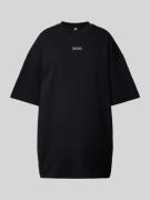 Karo Kauer Oversized T-Shirt mit Label-Patch in Black, Größe S