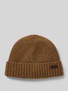 Barbour Beanie mit Label-Badge in Sand, Größe One Size