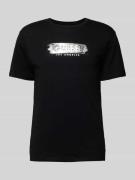 Guess T-Shirt mit Label-Details in Black, Größe L