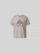 Moose Knuckles T-Shirt mit Label-Print in Beige, Größe L