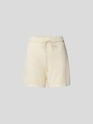 Nanushka Shorts mit Lochmuster Modell 'JAEL' in Offwhite, Größe L