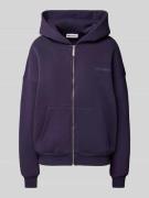 Review Sweatjacke mit Label-Schriftzug in Purple, Größe XS