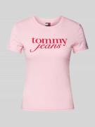 Tommy Jeans T-Shirt mit Label-Print in Hellrosa, Größe L