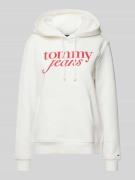 Tommy Jeans Regular Fit Hoodie mit Label-Print in Offwhite, Größe L