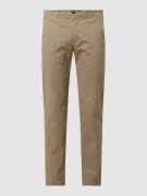 Christian Berg Men Regular Fit Chino mit Stretch-Anteil in Sand, Größe...