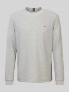 Tommy Hilfiger Regular Fit Langarmshirt mit Baumwoll-Anteil in Silber ...