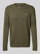 Tommy Jeans Slim Fit Strickpullover mit Logo-Badge in Oliv, Größe L