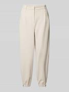 MAC Tapered Fit Stoffhose mit Bundfalten Modell 'Olivia' in Offwhite, ...