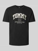 Tommy Jeans T-Shirt mit Label-Print in Black, Größe L