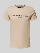 Tommy Hilfiger T-Shirt mit Label-Stitching in Beige, Größe XXL