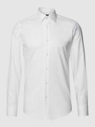 BOSS Slim Fit Businesshemd aus Twill in Weiss, Größe 45