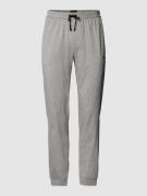 BOSS Sweatpants mit Label-Stitching Modell 'Mix&Match' in Mittelgrau, ...