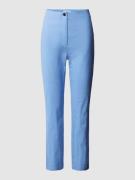 Christian Berg Woman Slim Fit Hose mit Bügelfalten in Bleu, Größe 44