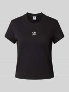 adidas Originals T-Shirt mit Label-Stitching in Black, Größe XS