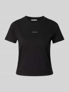 Calvin Klein Jeans Regular Fit T-Shirt mit Label-Patch in Black, Größe...