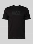 EA7 Emporio Armani T-Shirt mit Label-Print in Black, Größe L