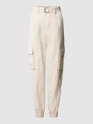 Guess Regular Fit Hose mit Cargotaschen Modell 'KORI' in Sand, Größe S