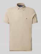 Tommy Hilfiger Regular Fit Poloshirt aus Baumwoll-Mix in Beige, Größe ...
