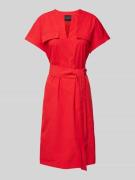 Marc Cain Knielanges Kleid mit Bindegürtel in Rot, Größe 36