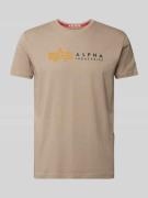 Alpha Industries T-Shirt mit Label-Print in Beige, Größe L