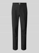 Colours & Sons Tapered Fit Chino mit Bundfalten in Black, Größe L