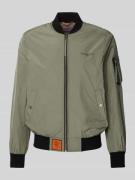 Original Bombers Bomberjacke mit Label-Patch Modell 'MA1' in Oliv, Grö...