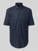 BOSS Regular Fit Kurzarmhemd mit Kentkragen in Marine, Größe 41