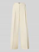 s.Oliver BLACK LABEL Regular Fit Bundfaltenhose mit weitem Bein in Off...